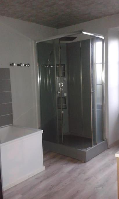 Grand Appartement Tres Clair Pres Centre Ville Argentat Exterior foto
